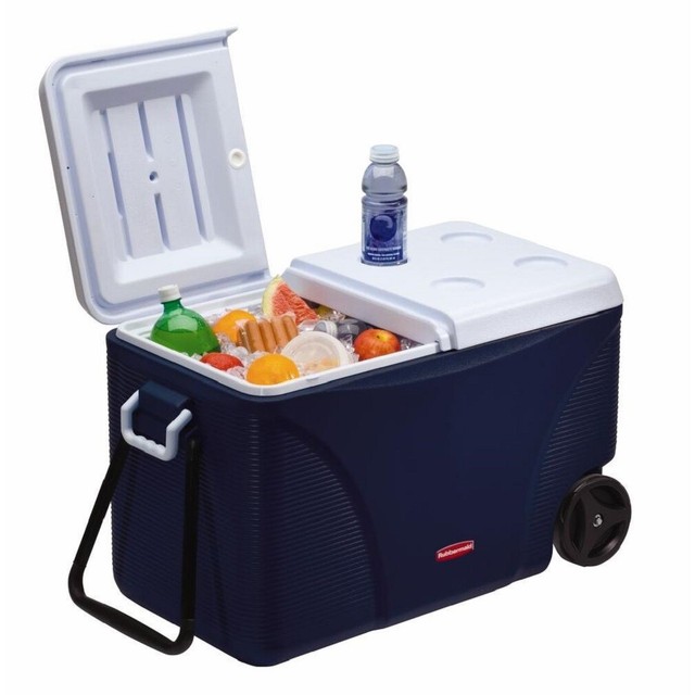 rubbermaid 50 qt wheeled cooler