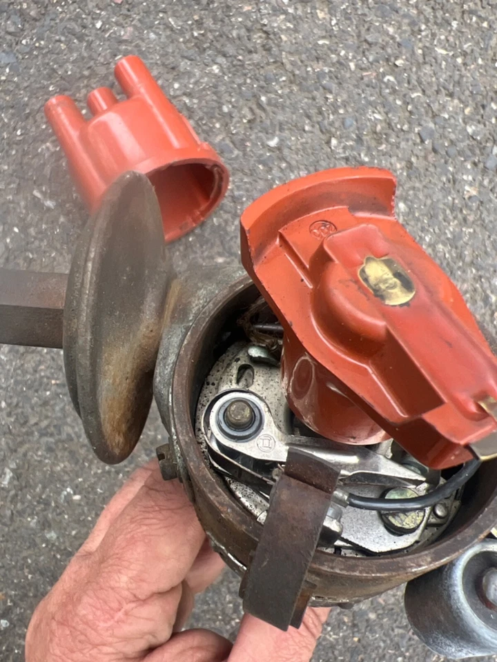 Distribuidor Bosch OEM 0231115048 BMW 1600 1800 2002 cables avanzados de vacío puntos Foto 3 de 4