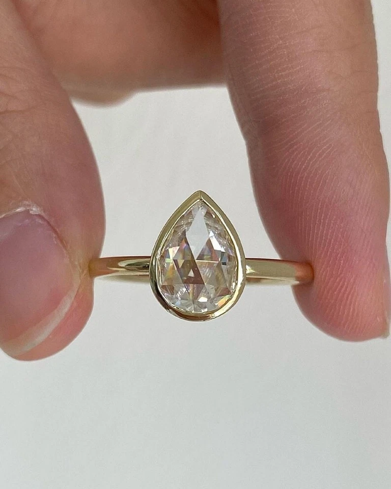 1 Ct Pear Cut Lab-Created Diamond Solitaire Engagement Ring 14K Yellow Gold Over - Image 4 of 4