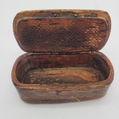 Antique Norwegian Handcarved Wooden Snuff Box TAG EN PRIS, TACK GODT SNUS - Picture 8 of 12