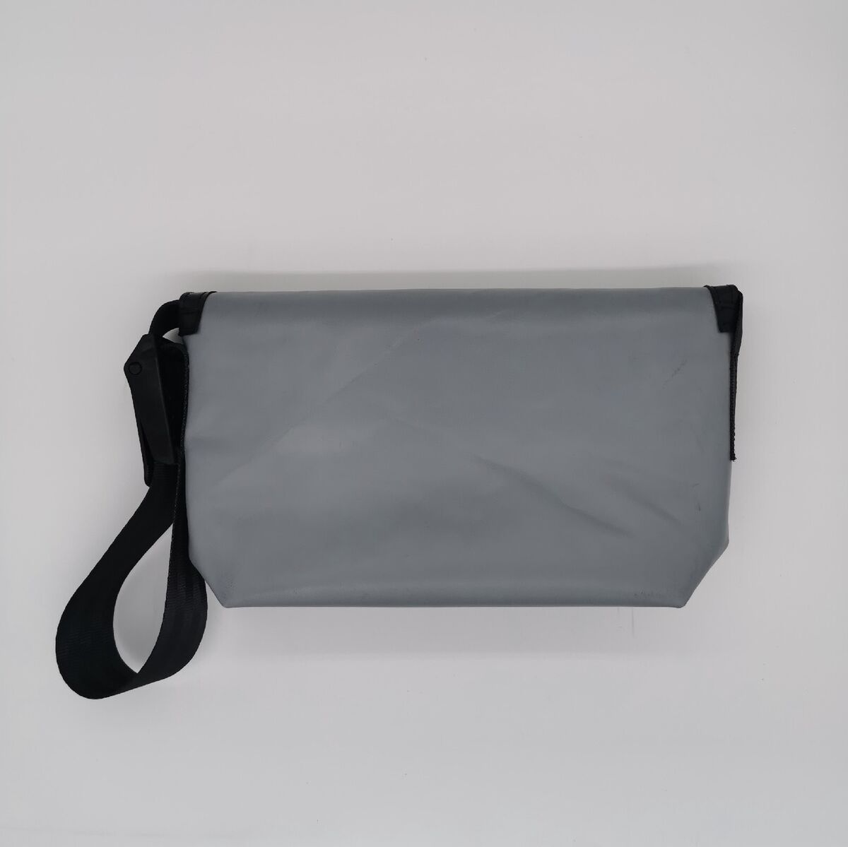 RARE Freitag F41 HAWAII FIVE-O full light gray rubber tarp RARE Freitag F41 HAWAII FIVE-O full light gray rubber tarp