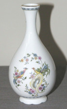 Pretty vtg Coalport PARADISE bone china bud vase 5¾in (14.5cm)
