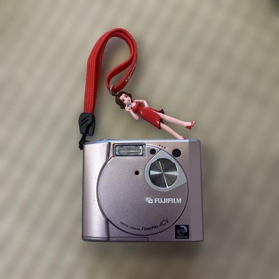 FUJIFILM FinePix40i Digital Camera