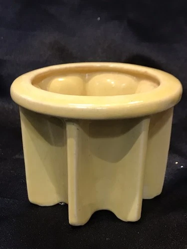 RARE 1950’s Mccoy Pottery Yellow Fin Planter Star Bottom