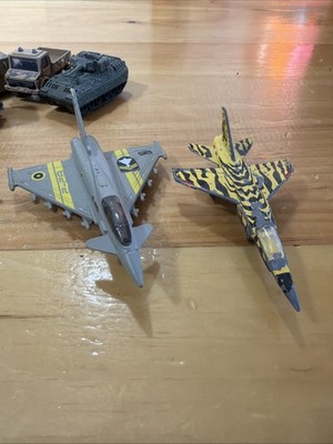 Matchbox Typhoon Eurofighter Sky Busters  (Gray) 2010 Fighter Jet Die Cast Extra