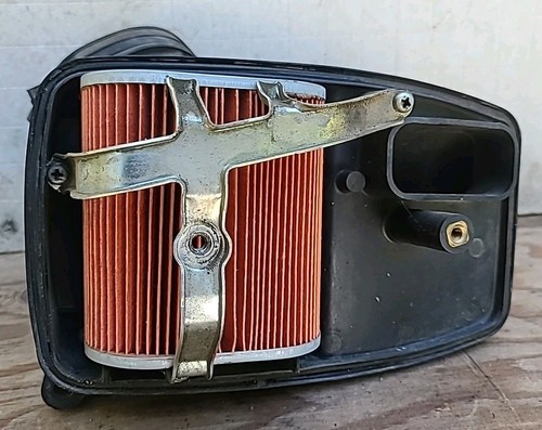 1986 1987 Honda Shadow VT700C OEM Air Cleaner Breather Assembly w/ Filter - Picture 7 of 7