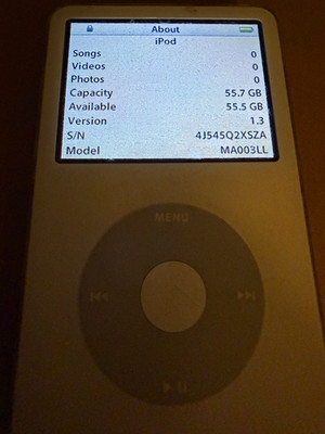 Apple iPod 5th Gen 60GB White USB Headphone Jack ( USED- FUNCTIONALITY UNKNOWN)