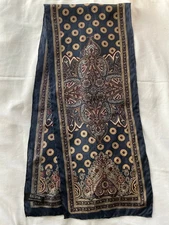 Basha Silk Scarf Dark Blue/Red/Tan Paisley+Medallion Pattern 52/10.5 in EXC