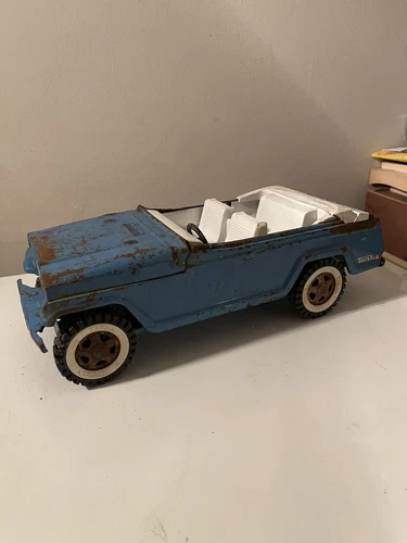 VINTAGE 1960/70'S TONKA 13" PRESSED STEEL WILLYS JEEPSTER
