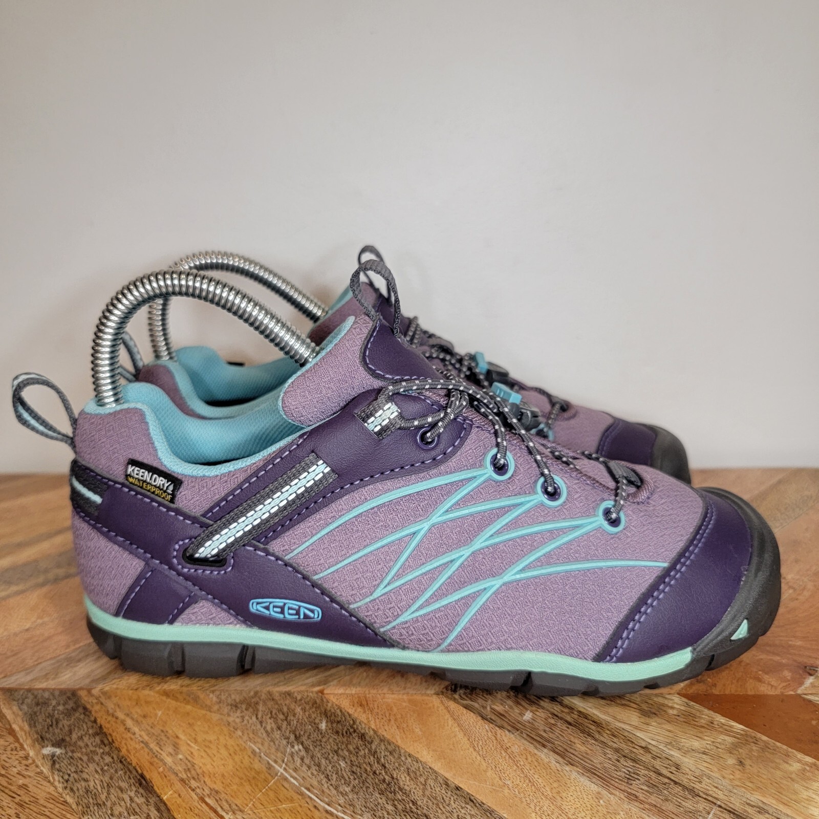 Scarpe da ginnastica donna Keen viola e blu outdoor escursionismo taglia donna 6 giovani 4