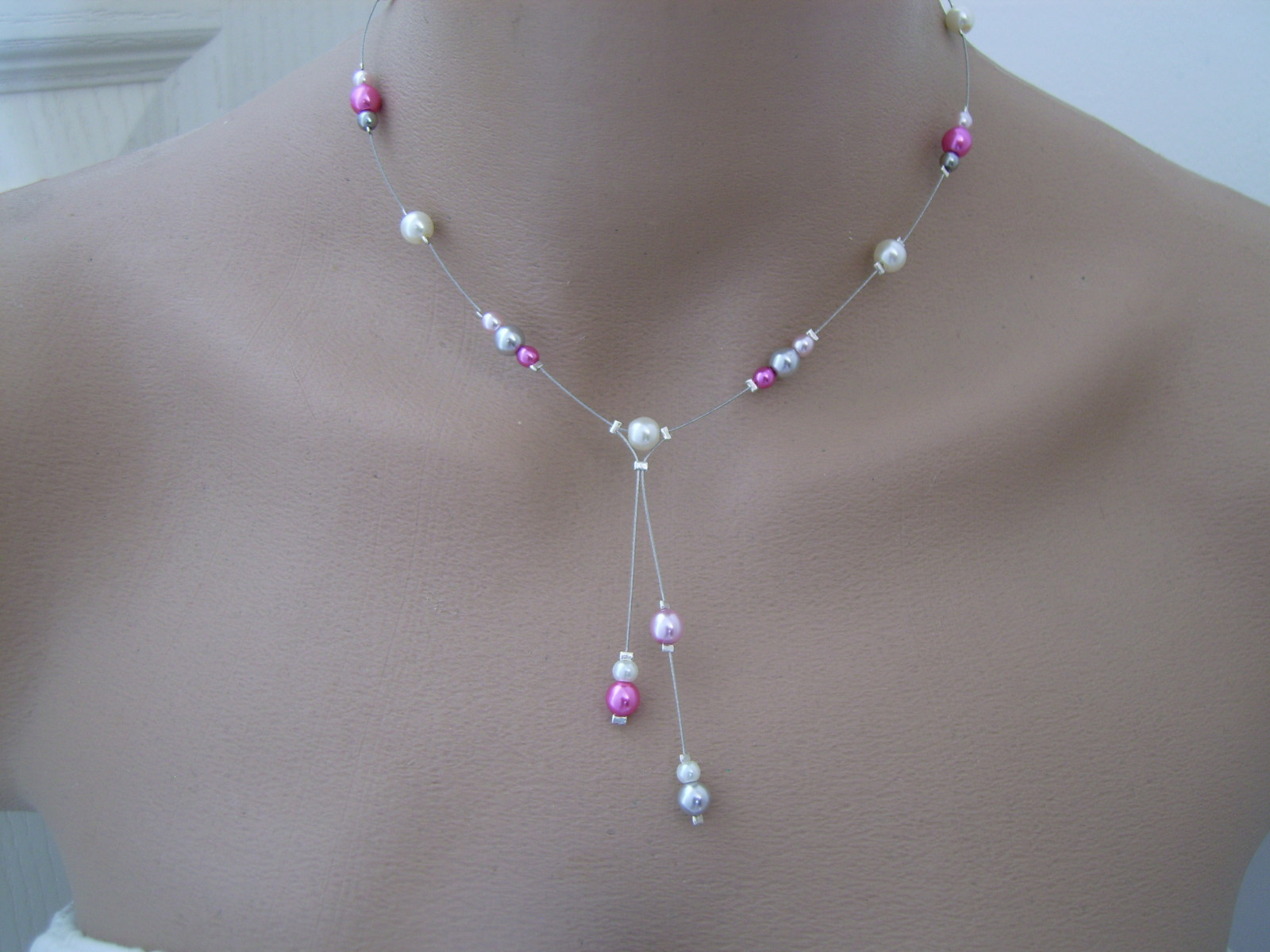 Collier perles ivoire rose gris pour robe de mariée et soirée