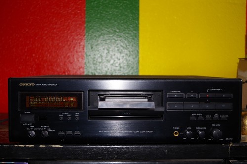 Onkyo DT 2710 DAT (SALE) - Picture 7 of 9