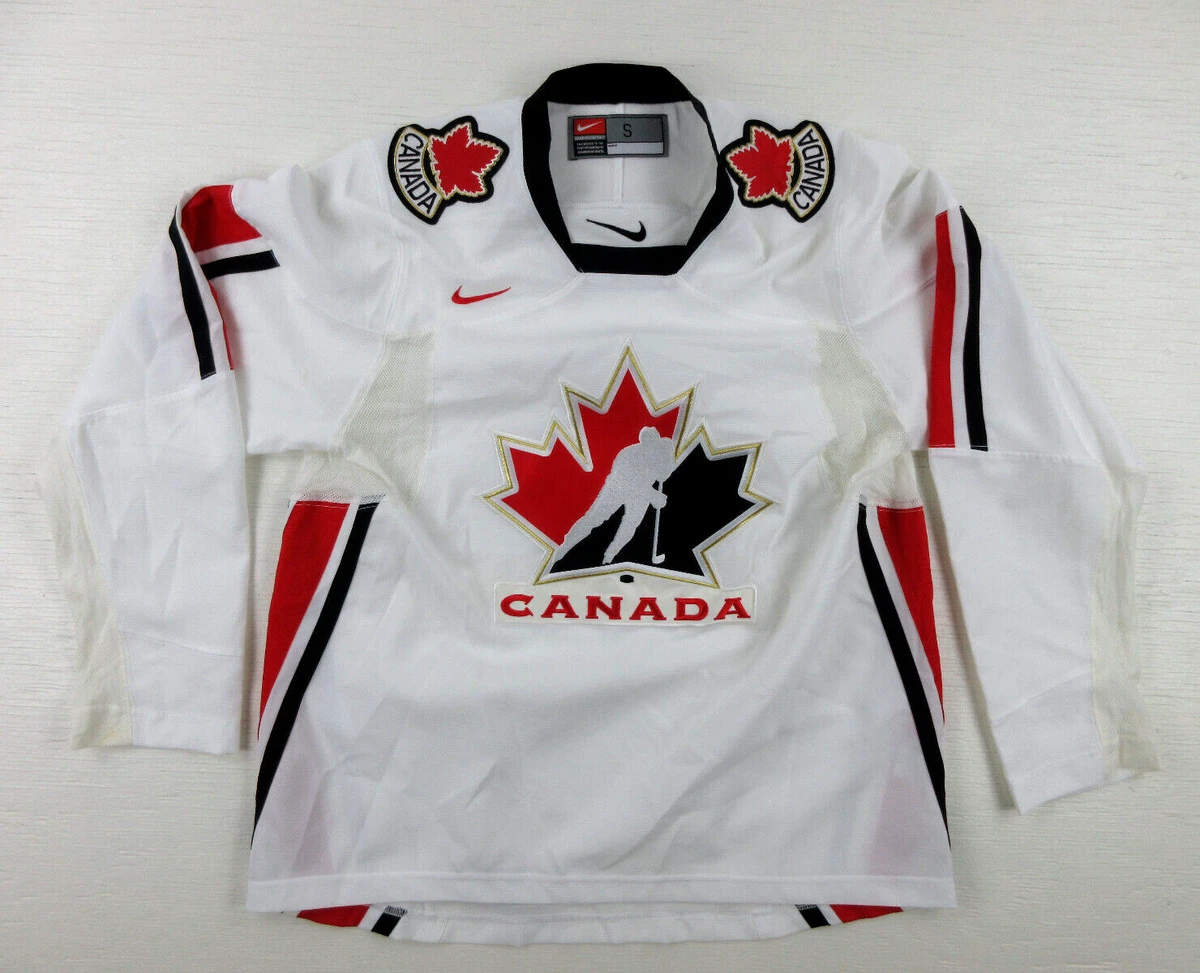 Vintage Nike Team Canada Hockey Jersey. Small