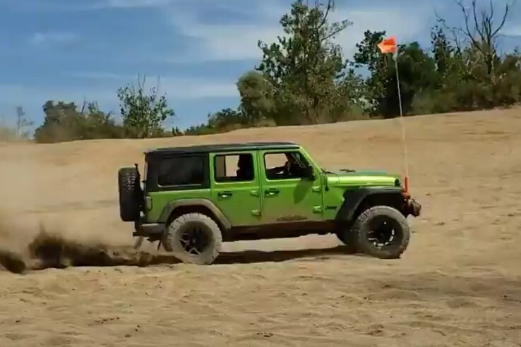 DRIVER Flag mount for Jeep JL Wrangler JT Gladiator front dune