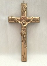 OBJET DE CULTE ANCIEN CRUCIFIX CROIX PORTE CHRIST EN PLÂTRE STAFF STUC DORÉ ART