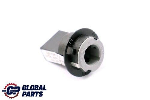 BMW 1 er E82 E88 Rücklicht-Lampenfassung 168020 7164919