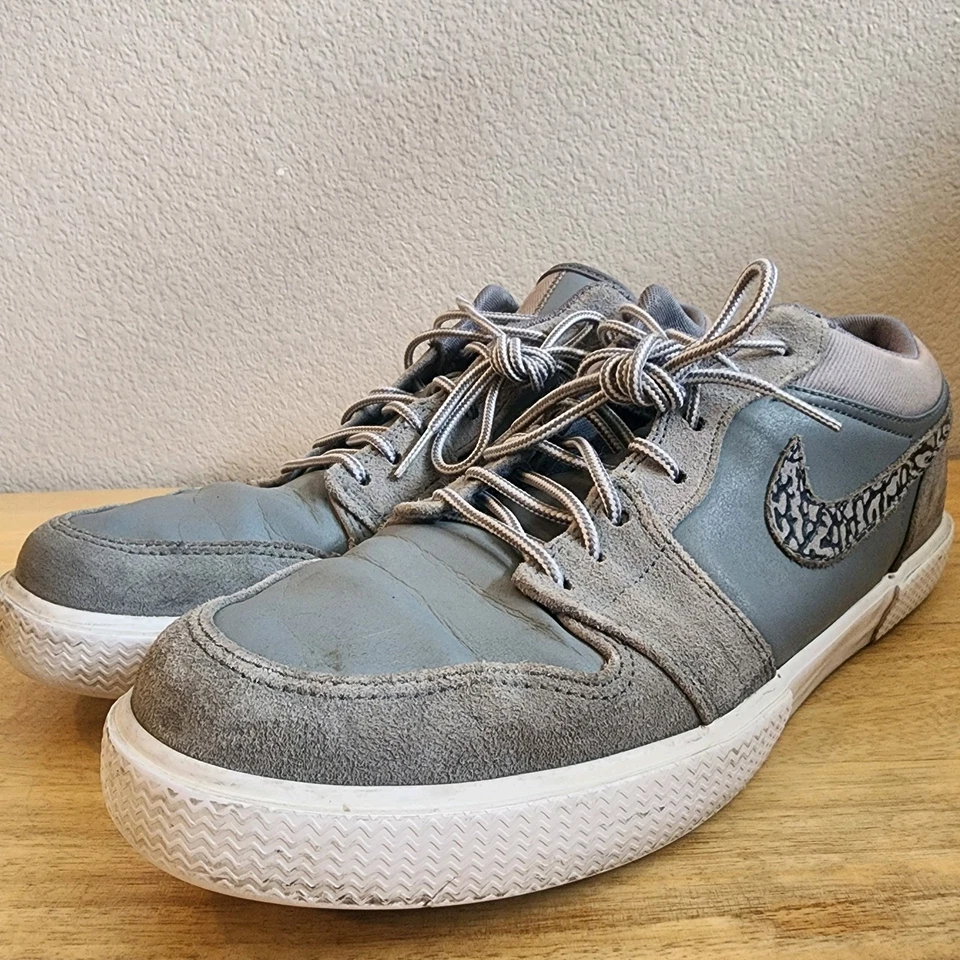 Nike Hombres Air Jordan Retro V.1 Zapatos Tenis 481177-010 Gris Fresco Blanco Talla 12 Foto 2 de 4