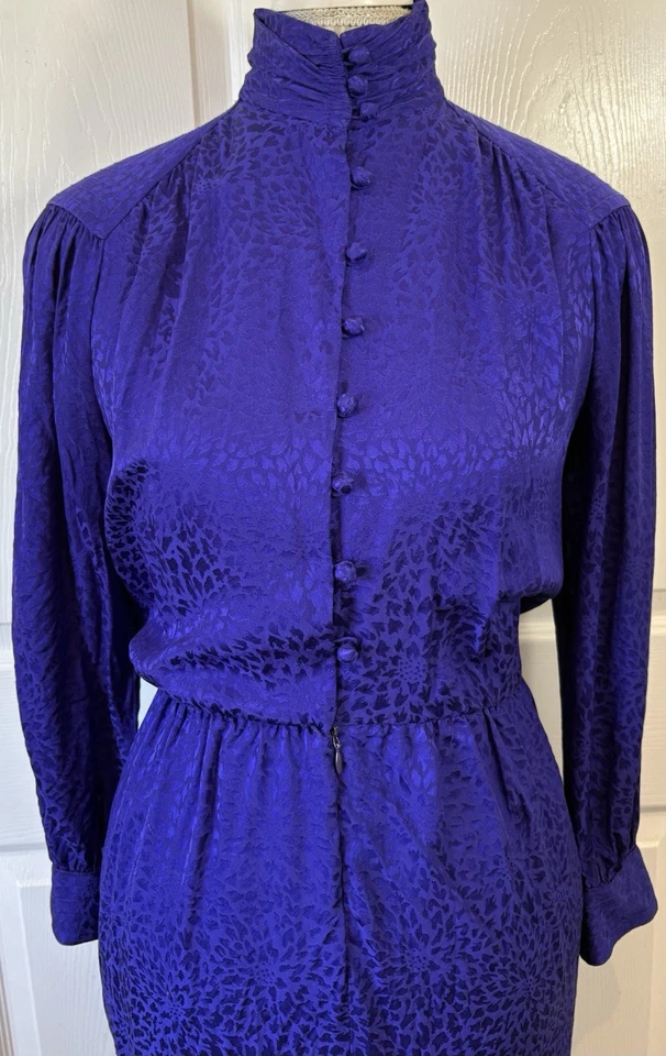 80s LIZ CLAIBORNE 100% Silk Purple Damask Victorian Dress High Button Neck Med - Image 4 of 4