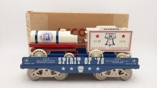 McCoy 1000 76 Standard Gauge TCA Spirit of 1976 Flatcar with Load EX/Box
