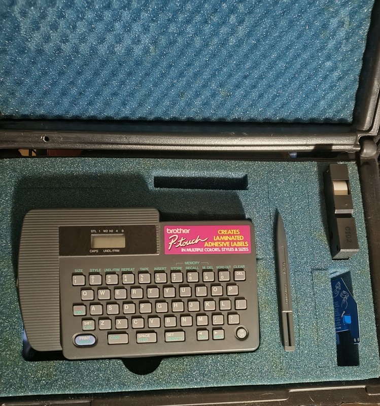 Brother PTouch PT-15 Label Maker  NO AC Cord - Tested