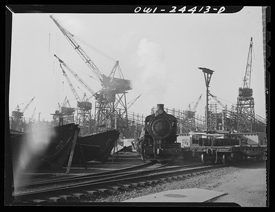 Photo:Railroad Steam Locomotive Harbor Shipyard Cranes 1930s