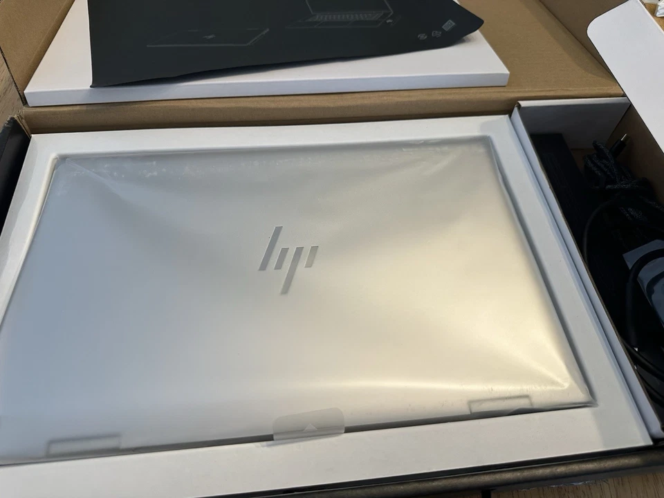 Ноутбук HP Envy X360 сенсорный экран 15,6 дюйма Intel Evo твердотельный накопитель 64 ГБ Ram/2 ТБ - Изображение 2 из 4