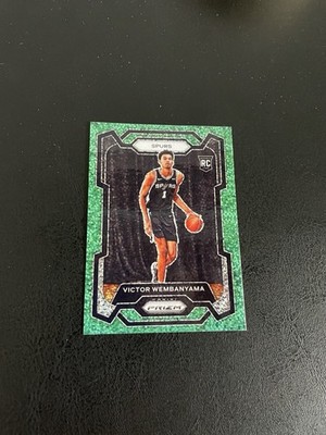 MAGNET   OF 2023-24 Panini Prizm -Victor Wembanyama #136 Green Prizm (RC) Spurs