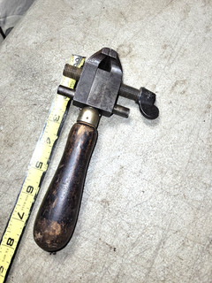 old unbranded adjustable hand vise jewelers machinist tool Starrett Miller falls