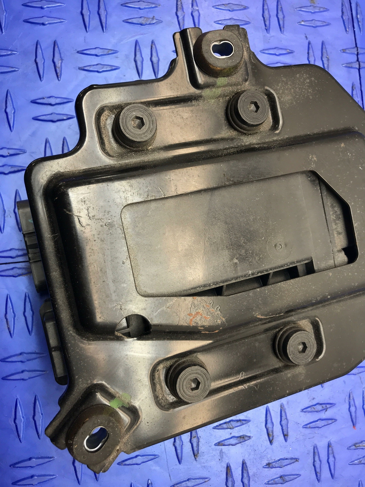 2013 2018 CADILLAC XTS SEDAN EMERGENCY ELECTRIC E BRAKE ACTUATOR