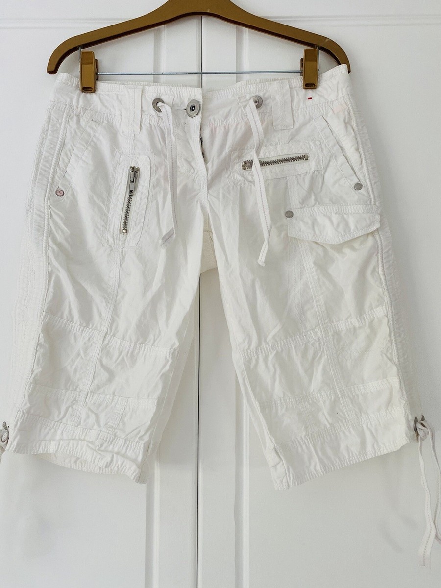 WHITE 3/4 LENGTH CARGO SHORTS RIVER ISLAND SUMMER PARTY CELEB