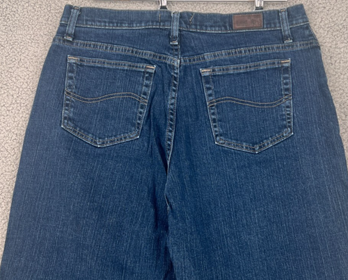 Lee Relaxed Fit Straight Leg Women's Size 12 Medium Wash Blue Denim Jeans - Picture 10 of 14
