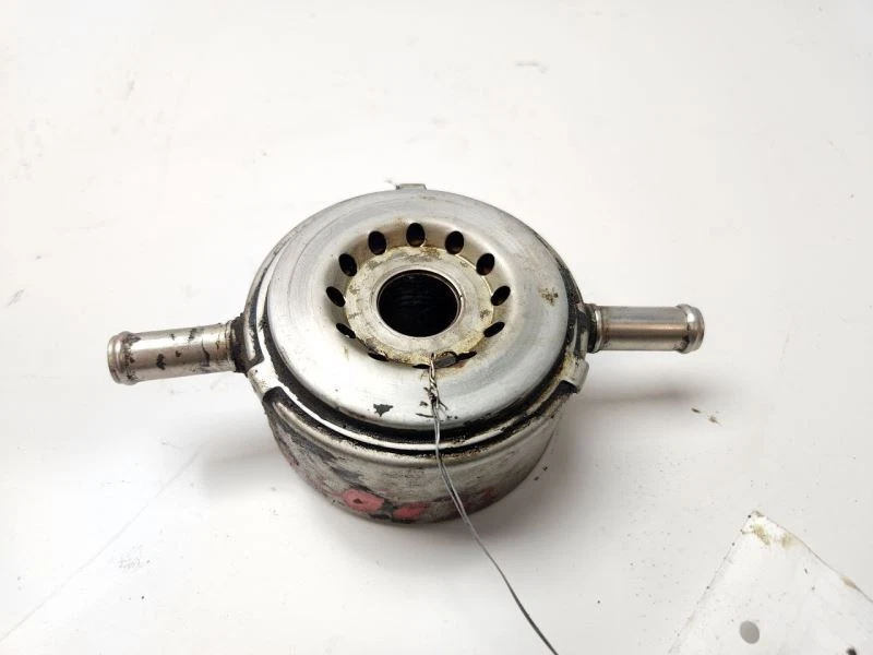 Infiniti QX56 2004-2007 enfriador de aceite de motor OEM 21305-7S010 Foto 3 de 4