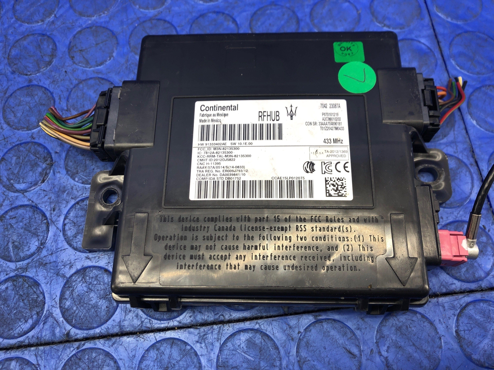 2017-2022 MASERATI LEVANTE OEM PASSIVE ENTRY RF HUB CONTROL MODULE 670102550