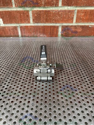 SVF -F. C. I. R86666ATSE Compression Ball Valve w/ 1/4'' Threaded Fitting 1500PSI
