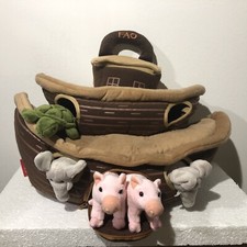 FAO Schwartz Noah  s Ark Plus 5 Animals