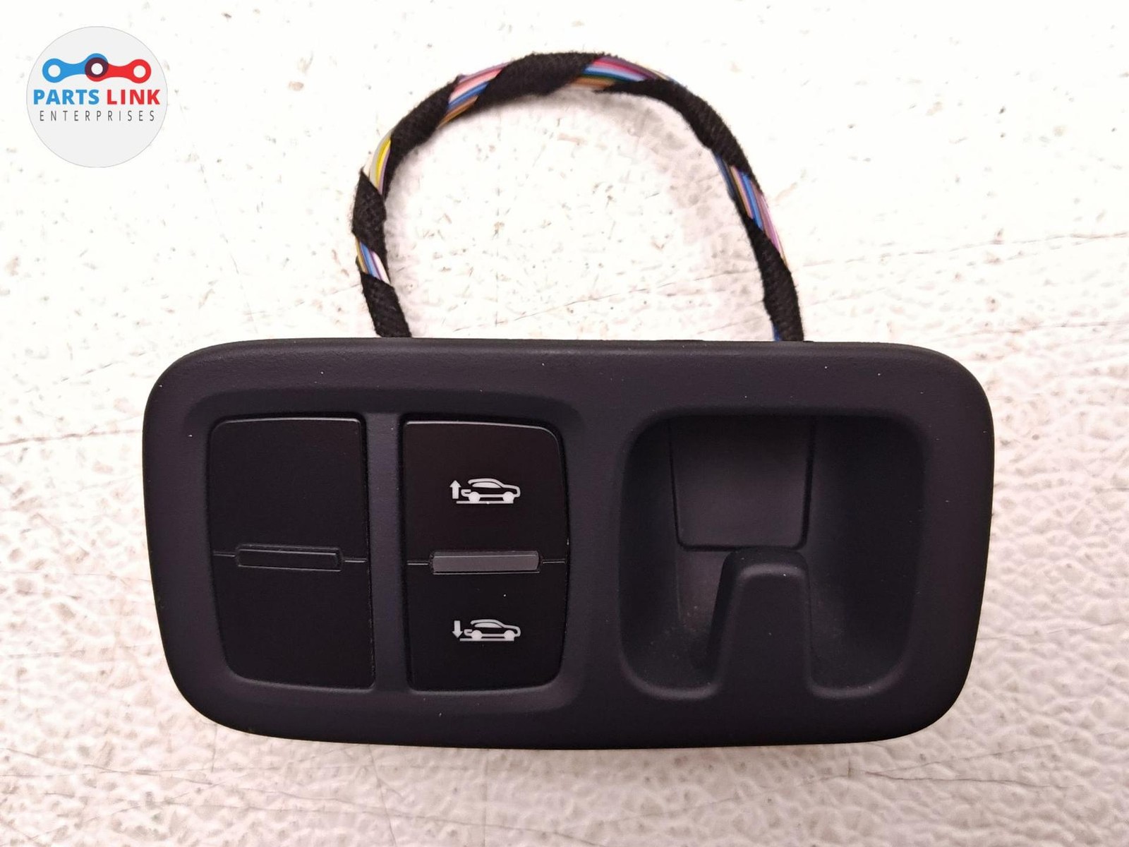 2016-20 BENTLEY BENTAYGA REAR SUSPENSION LOAD LEVEL SWITCH BUTTONS PLUG SET 636