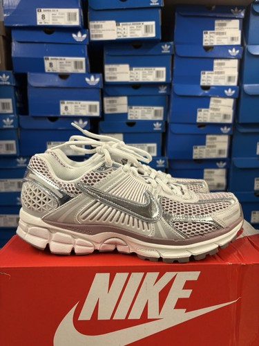 WORN W Nike Vomero 5 ‘Vast Grey Metallic Silver’ HV6417-001 Size 8w WITH BOX 