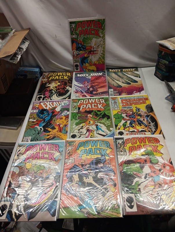 Marvel Comic Book Lot Of 10 Mix