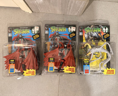 Vintage Todd McFarlane's Spawn Series 1 Action Figure Lot (Set of 3)