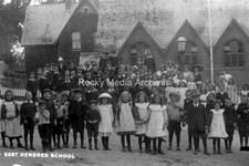 Xfg-76 Pupils of East Hendred School, Berkshire. Photo