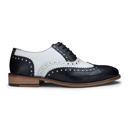 Formal Laced Vintage Brogue Shoes 