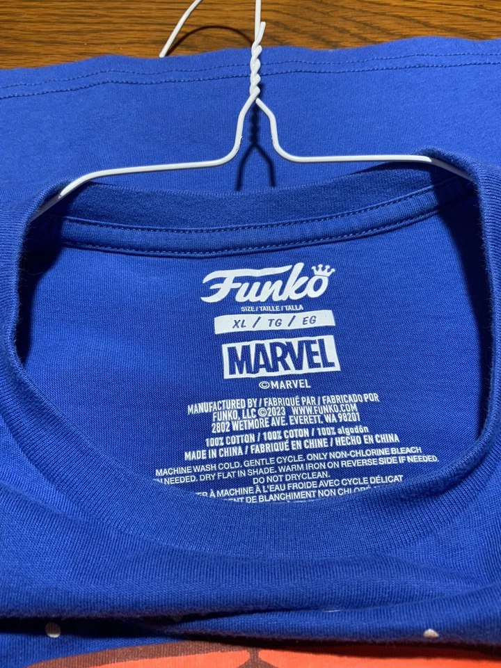 Boys Spiderman Spidey Holiday Christmas T-Shirt Sz XL Tee Marvel Pocket Pop New - Image 3 of 3