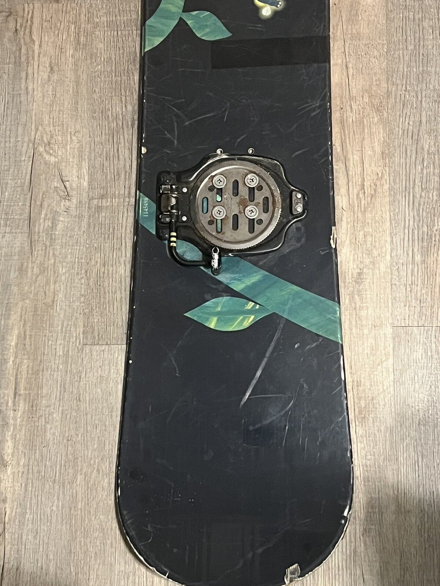 DIVISION 23 SNOWBOARD 142 CM WITH K2 CLICKER BINDINGS | eBay