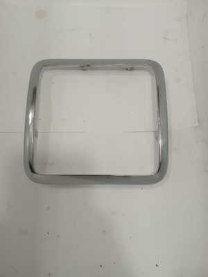 2005- 2007 Jeep Grand Chrokee Floor Shifter assembly   BEZEL
