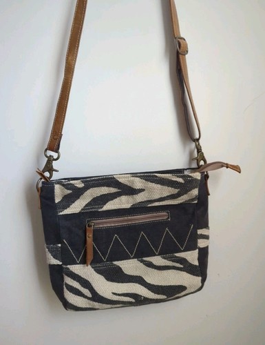 Bhrayna Bags zebra print canvas and leather crossbody bag, EUC - Picture 2 of 16