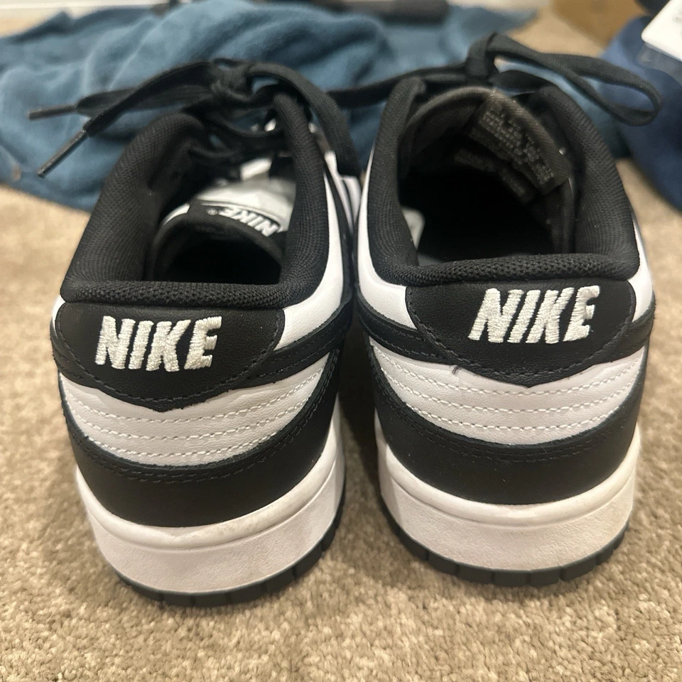 Men’s U9.5 Nike Dunk Low Retro Panda perfect condition worn once - image 3 of 4