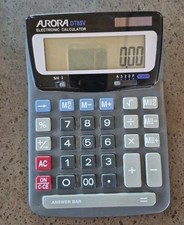 Aurora DT85V Desktop Calculator Solar Powered Heavy Duty Pre-owned Light Scratch