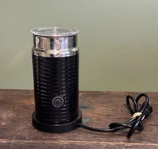 Nespresso Aeroccino 3 Milk Frother & Power Base 3694 Black Chrome Tested