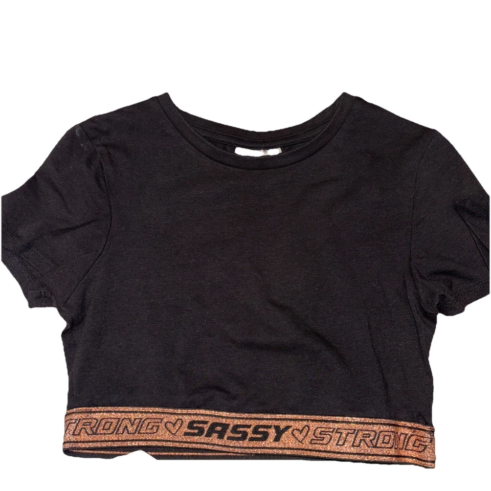 4 X Girls Cropped T Shirts With Sparkle Trim Age 9 Excellent Condition - Image 3 of 4