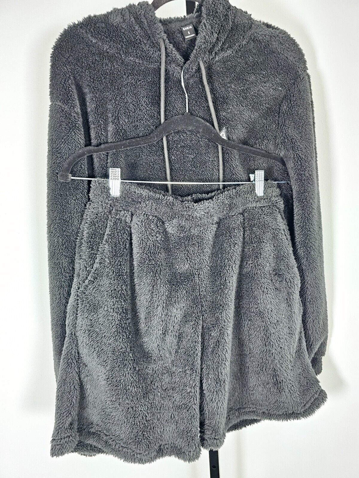 Foto 1 di 12